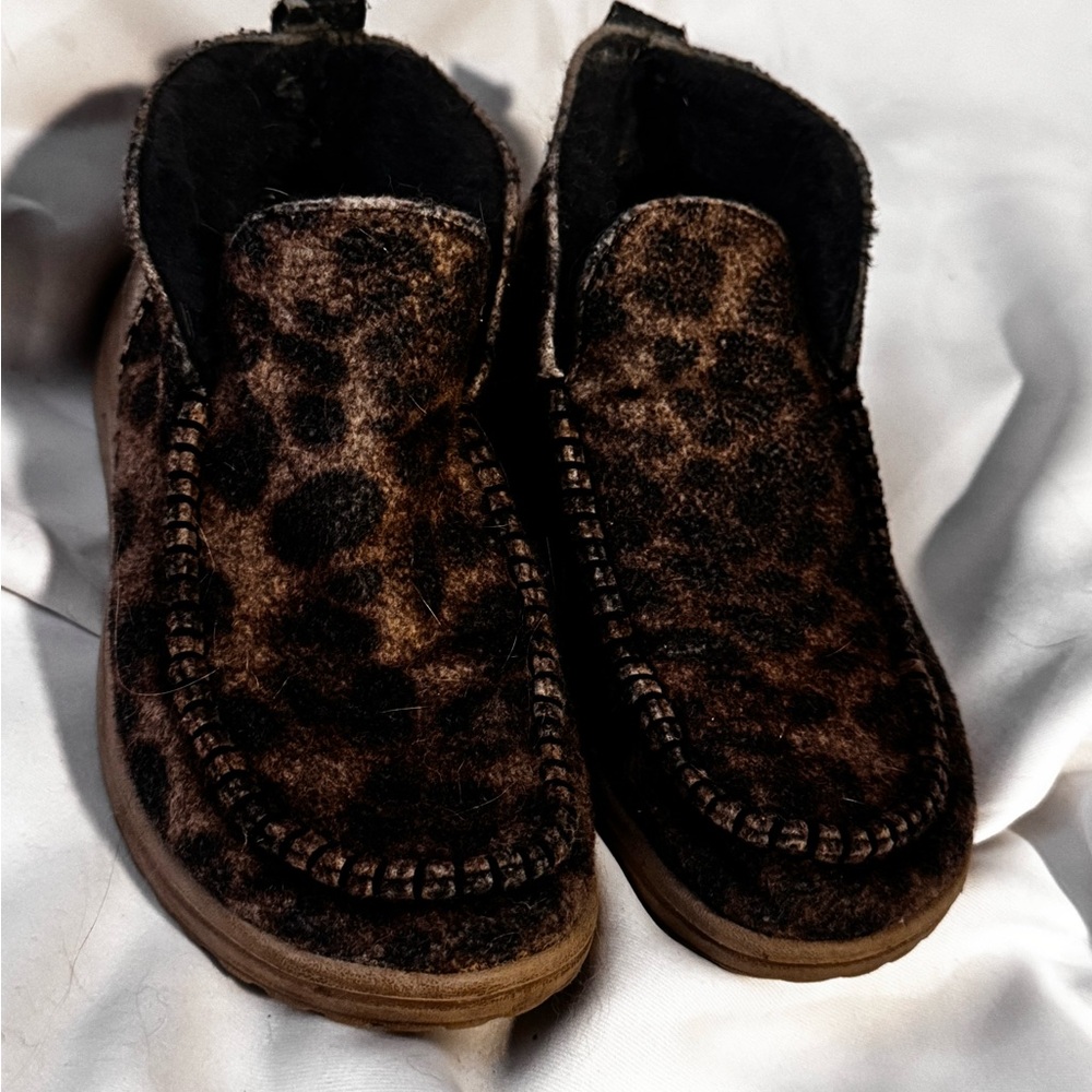 Leopard Print Hey Dudes